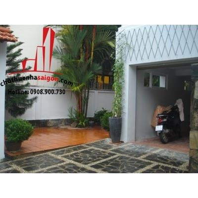 Cho thuê Villa Quận 2, khu Thảo Điền, giá 2200$