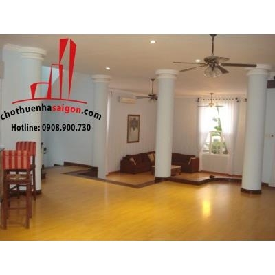 Cho thuê Villa Quận 2, khu Thảo Điền, giá 2200$