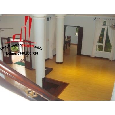 Cho thuê Villa Quận 2, khu Thảo Điền, giá 2200$