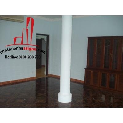 Cho thuê Villa Quận 2, khu Thảo Điền, giá 2200$