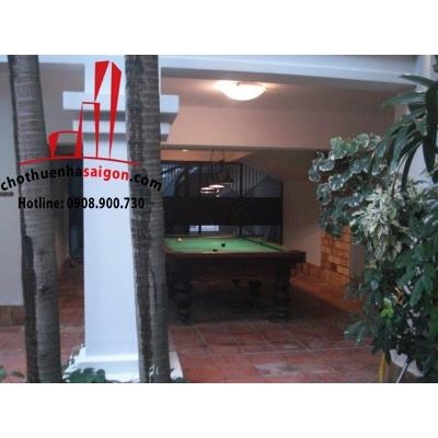 Cho thuê Villa Quận 2, khu Thảo Điền, giá 2200$