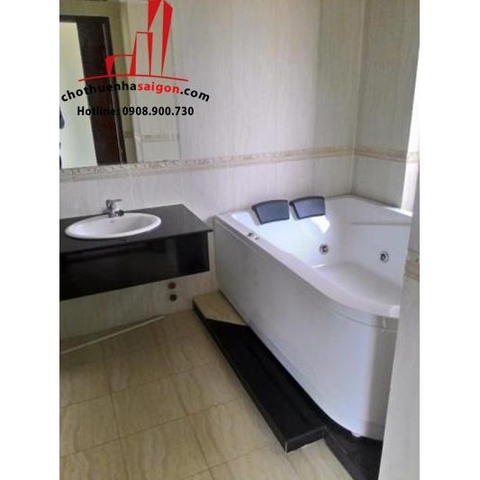 biệt thự đường nguyễn ư dĩ, phường thảo điền quận 2, giá cho thuê:5000$/tháng