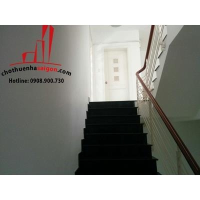 cho thuê villa đường nguyễn văn hưởng, quận 2, giá cho thuê:1800$/thág