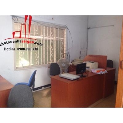 cần cho thuê biệt thự sân vườn ,hồ bơi đường lam sơn quận tân bình,giá 3500$/tháng