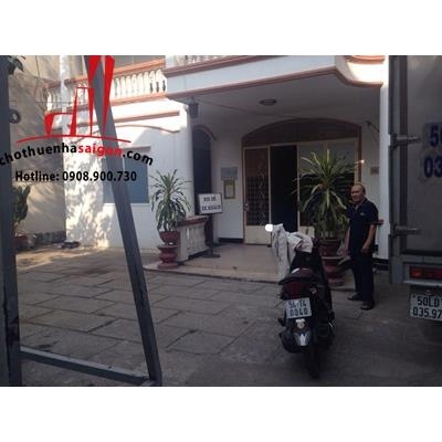 cần cho thuê biệt thự sân vườn ,hồ bơi đường lam sơn quận tân bình,giá 3500$/tháng