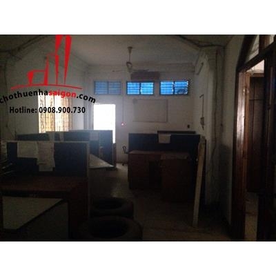 cần cho thuê biệt thự sân vườn ,hồ bơi đường lam sơn quận tân bình,giá 3500$/tháng