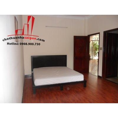 cho thuê biệt thự khu combound ABC trần não quận 2, giá 4500$