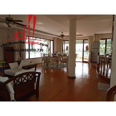 Cho thuê biệt thự nằm trong khu Riverside Compound an ninh có bảo vệ 24/24 trên đường Nguyễn Duy Trinh, Q2,