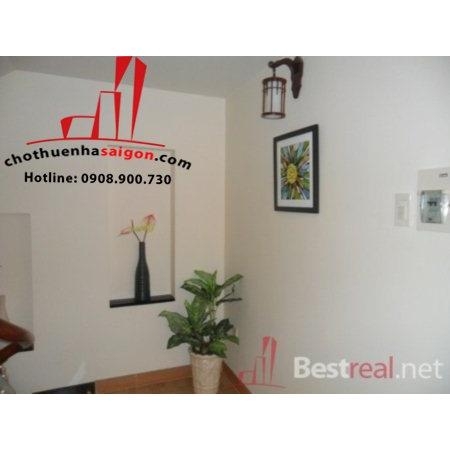 cho thuê nhà đẹp nguyên căn hẽm đường huỳnh văn bánh, quận phú nhuận, giá cho thuê:800$/tháng