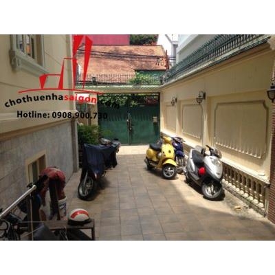 cho thuê biệt thự quận 3, đường ngô thời nhiệm giá 7000$/tháng