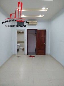 Cho thuê nhà nguyên căn hẻm lớn đường Bạch Đằng, phường 24, quận Bình Thạnh