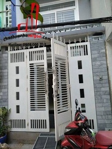 Cho thuê nhà nguyên căn hẻm lớn đường Bạch Đằng, phường 24, quận Bình Thạnh