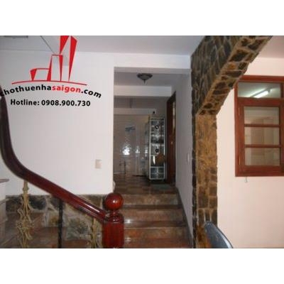 cho thuê nhà nguyên căn đường nguyễn lan khanh, p2, quận phú nhuận, giá 2000$/tháng