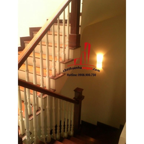 Cho thuê Villa quận 2, khu compound Thảo Điền, giá 3000$