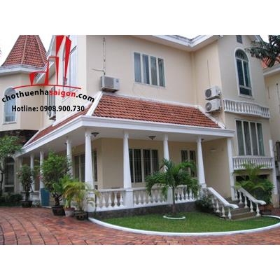 cần cho thuê biệt thự sân vườn rộng phường thảo điền quận 2, giá cho thuê:2500$/tháng