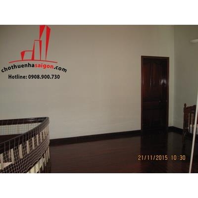 cần cho thuê biệt thự sân vườn rộng phường thảo điền quận 2, giá cho thuê:2500$/tháng