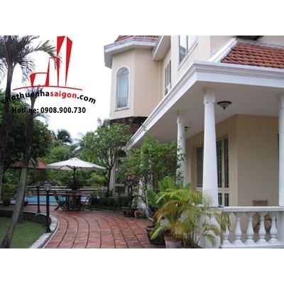 cần cho thuê biệt thự sân vườn rộng phường thảo điền quận 2, giá cho thuê:2500$/tháng