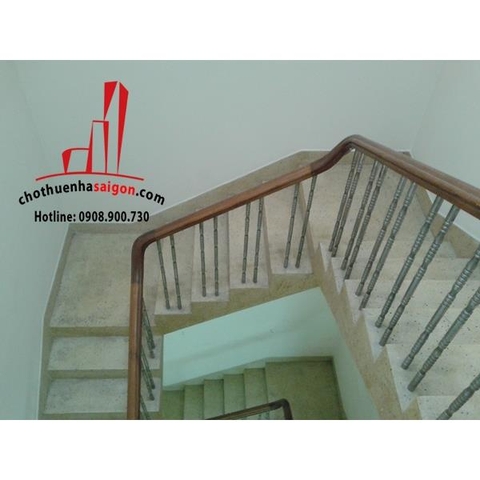 Cho thuê nhà Quận Bình Thạnh, mặt tiền đường Phan Xích Long. P3. Giá : 33 triệu/tháng.