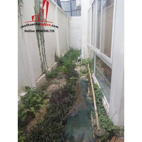 biệt thự khu combound có bảo vệ đường nội bộ đường trần não quận 2, giá cho thuê:1000$/tháng