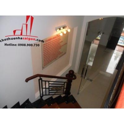 cho thuê biệt thự  đường trần não,phường bình an giá 2500$/tháng