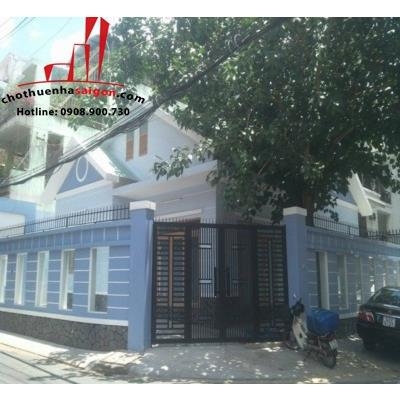 cần cho thuê biệt thự sân vườn đường hoàng việt, khu sân bay gần khách sạn đệ nhất, giá cho thuê:2500$/tháng