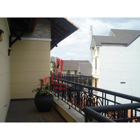 Cho thuê biệt thự Quận 2,  Thảo Điền, giá 3500$