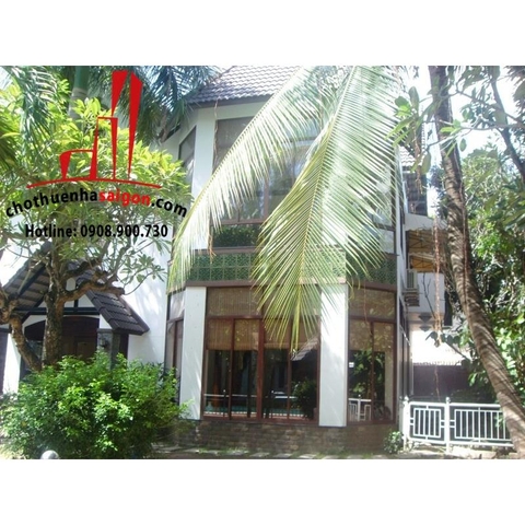 Cho thuê Villa khu compound Quận 2, đường Trần Não giá 5500$/thansg