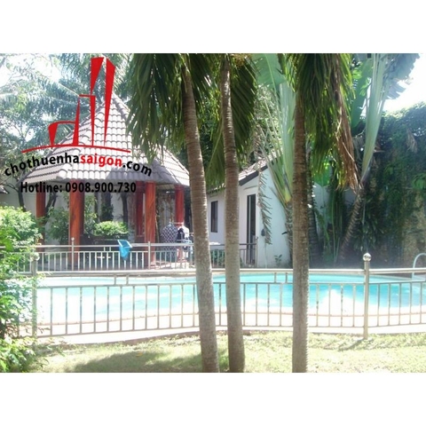 Cho thuê Villa khu compound Quận 2, đường Trần Não giá 5500$/thansg