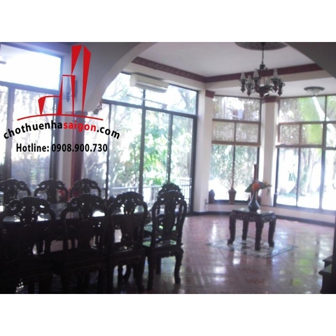 Cho thuê Villa khu compound Quận 2, đường Trần Não giá thương lượng
