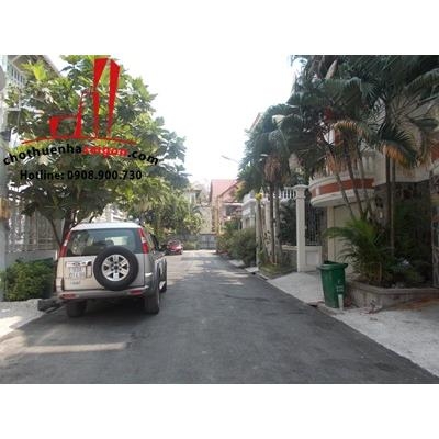 cho thuê biệt thự quận 2,đường quốc hương phường thảo điền giá cho thuê:1200$/tháng