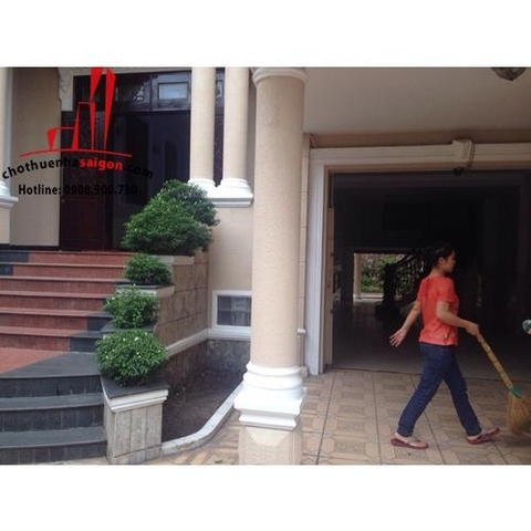 cho thuê biêt thự mặt tiền đường phổ quang quận tân bình, giá cho thuê:4000$/tháng