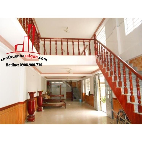 Cho thuê nhà Quận Bình Thạnh, hẻm xe hơi đường Nguyễn Xí. Giá thuê : 20 triệu