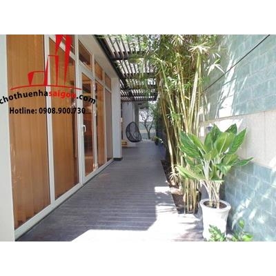 cần cho thuê biệt thự khu combound 243 đường nguyễn văn hưởng, quận 2 giá cho thuê:3000$/tháng