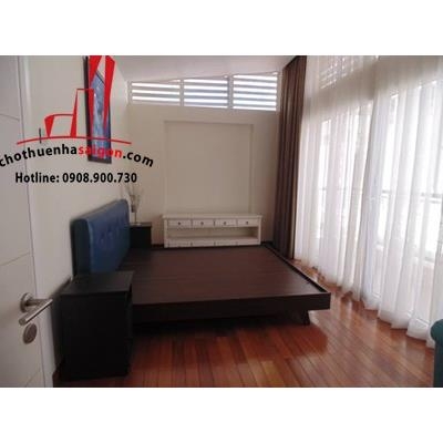 cần cho thuê biệt thự khu combound 243 đường nguyễn văn hưởng, quận 2 giá cho thuê:3000$/tháng