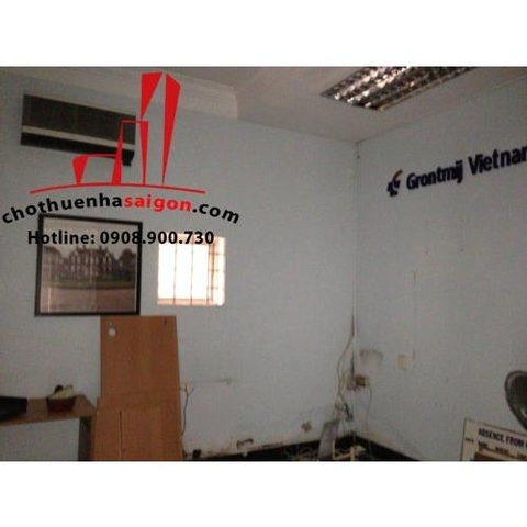 Cho thuê nhà Quận Bình Thạnh, Khu biệt thự Phan Văn Hân. Giá 1700$/tháng.