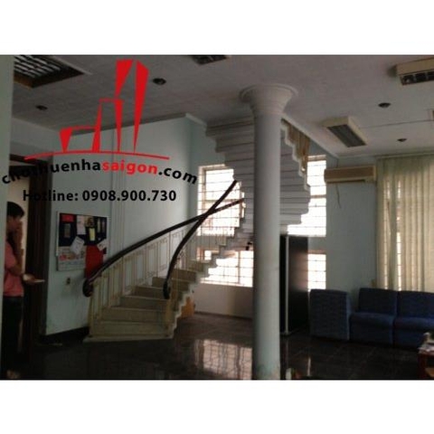 Cho thuê nhà Quận Bình Thạnh, Khu biệt thự Phan Văn Hân. Giá 1700$/tháng.