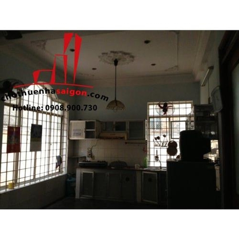 Cho thuê nhà Quận Bình Thạnh, Khu biệt thự Phan Văn Hân. Giá 1700$/tháng.