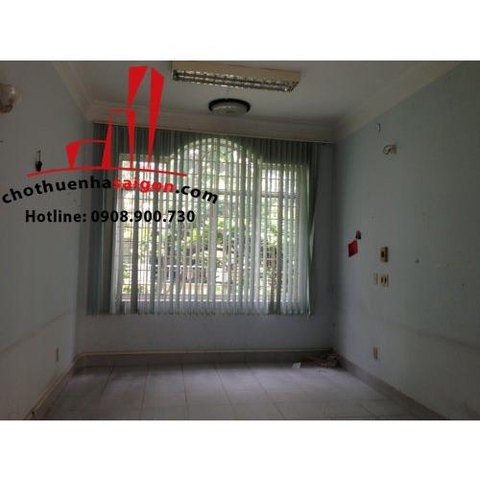 Cho thuê nhà Quận Bình Thạnh, Khu biệt thự Phan Văn Hân. Giá 1700$/tháng.