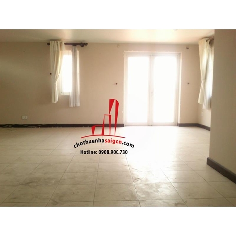 Cho thuê biệt thự Quận 2, đường Nguyễn Văn Hưởng, Thảo Điền, giá 3000$