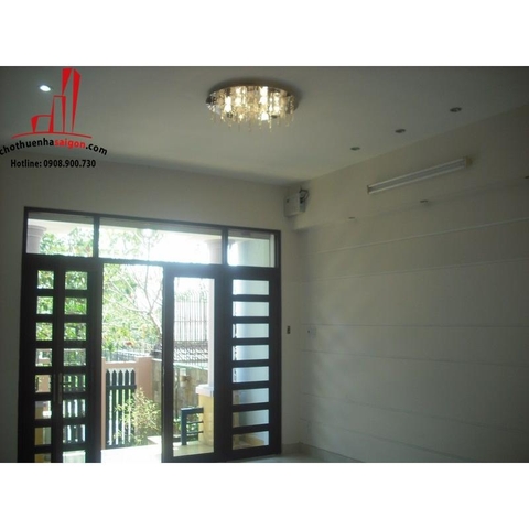 Cho thuê biệt thự phố khu compound Quận 2 - giá 1200$