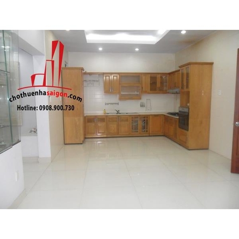 Cho thuê Villa Quận Phú Nhuận, mặt tiền đường Hoa Lan khu Phan Xích Long. Giá : 45 triệu/tháng.