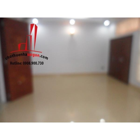 Cho thuê Villa Quận Phú Nhuận, mặt tiền đường Hoa Lan khu Phan Xích Long. Giá : 45 triệu/tháng.