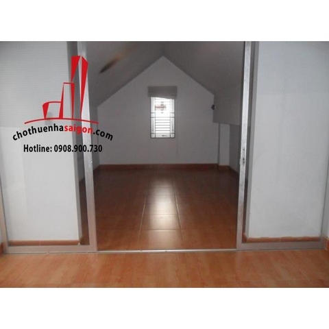 Cho thuê Villa Quận Phú Nhuận, mặt tiền đường Hoa Lan khu Phan Xích Long. Giá : 45 triệu/tháng.