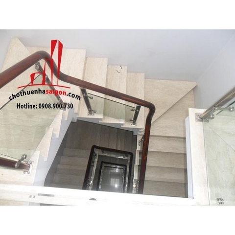 Cho thuê Villa Quận Phú Nhuận, mặt tiền đường Hoa Lan khu Phan Xích Long. Giá : 45 triệu/tháng.