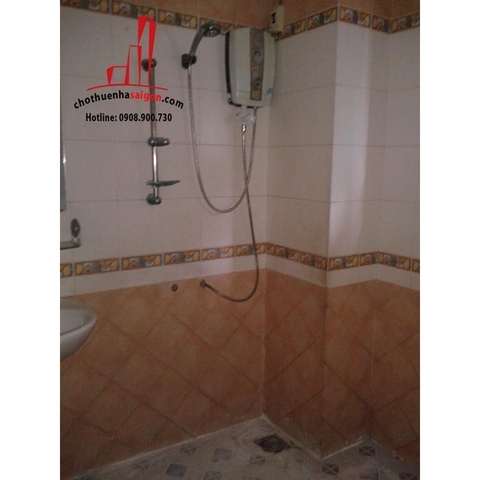 Cho thuê nhà Quận Bình Thạnh, mặt tiền đường Phan Xích Long. P3. Giá : 30 triệu/tháng.