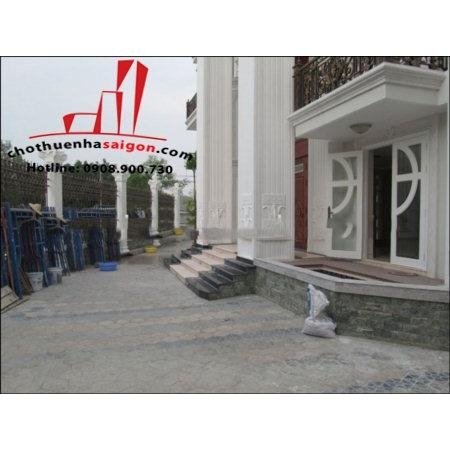cho thuê biệt thự sân vườn khu thảo điền, quận 2