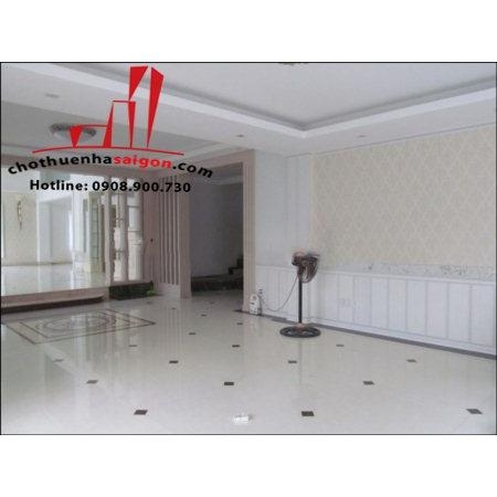 cho thuê biệt thự sân vườn khu thảo điền, quận 2
