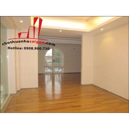 cho thuê biệt thự sân vườn khu thảo điền, quận 2