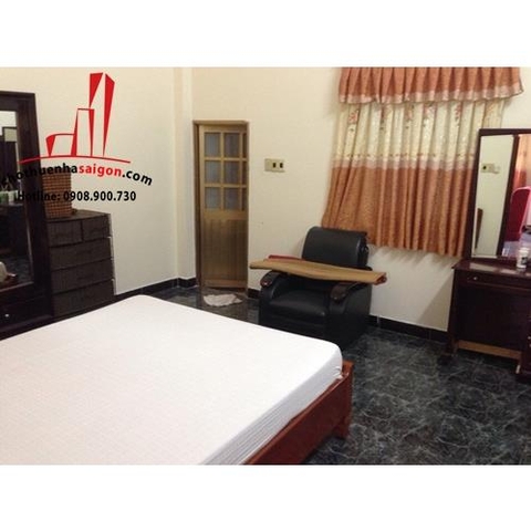 cho thuê biệt thự khu đường ngô tất tố, p22 quận bình thạnh, giá cho thuê: 1100$/tháng