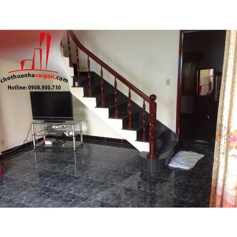 cho thuê biệt thự khu đường ngô tất tố, p22 quận bình thạnh, giá cho thuê: 1100$/tháng
